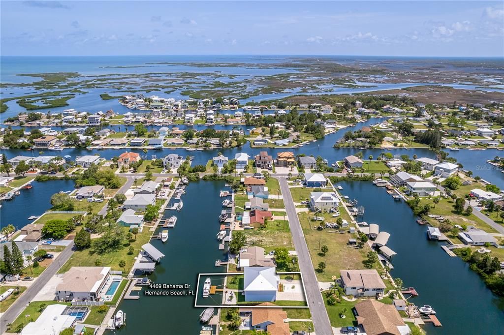 For Sale: $699,000 (2 beds, 2 baths, 1686 Square Feet)