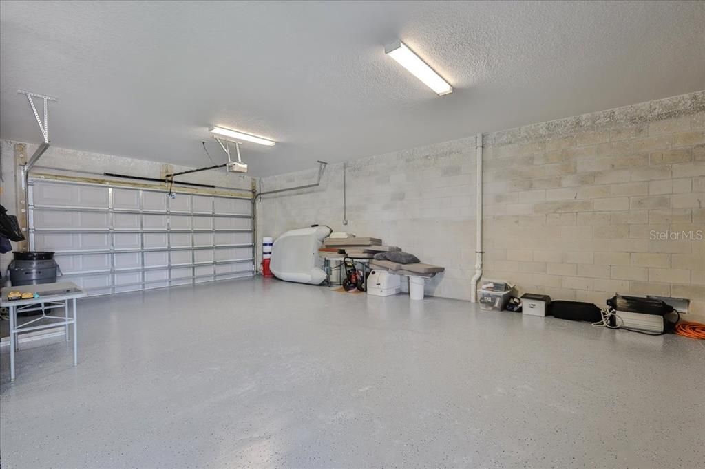 For Sale: $699,000 (2 beds, 2 baths, 1686 Square Feet)