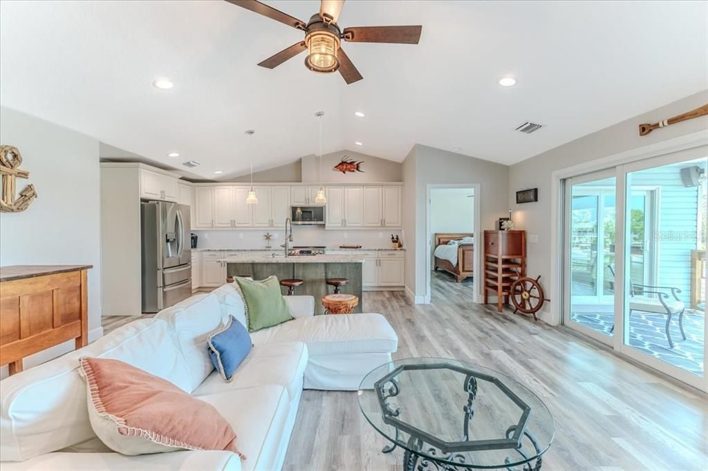 For Sale: $699,000 (2 beds, 2 baths, 1686 Square Feet)