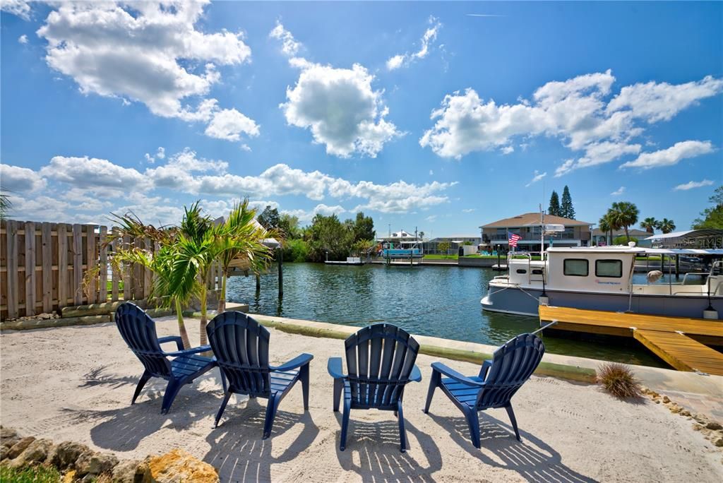 For Sale: $699,000 (2 beds, 2 baths, 1686 Square Feet)