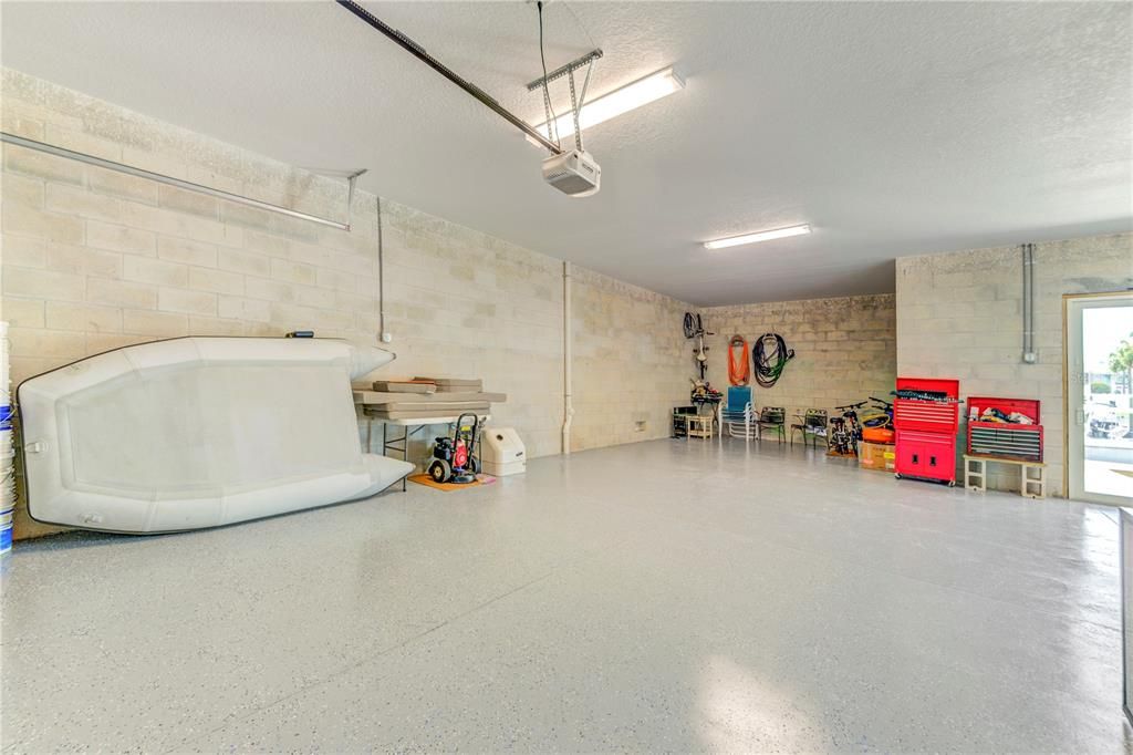 For Sale: $699,000 (2 beds, 2 baths, 1686 Square Feet)