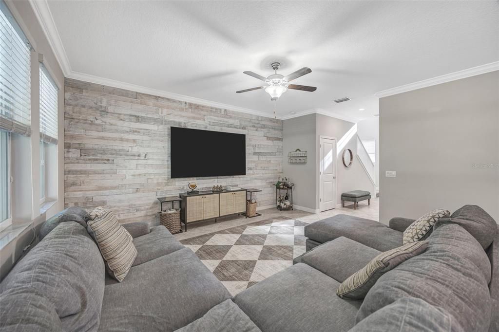 Active With Contract: $445,000 (4 beds, 2 baths, 2334 Square Feet)