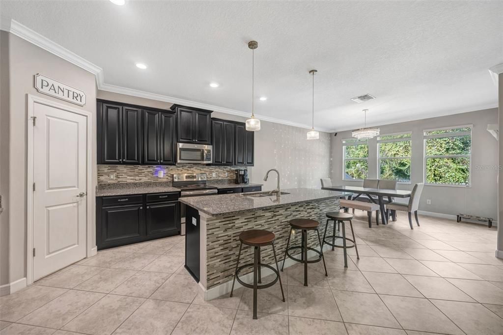 Active With Contract: $445,000 (4 beds, 2 baths, 2334 Square Feet)