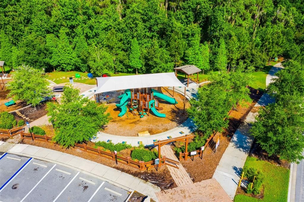 Active With Contract: $445,000 (4 beds, 2 baths, 2334 Square Feet)