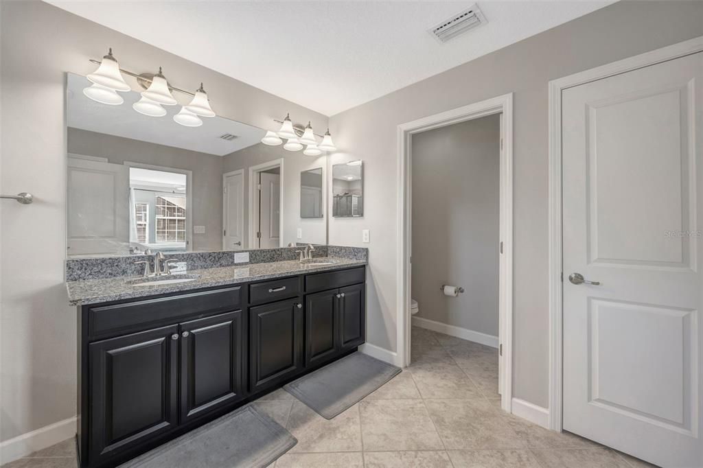 Active With Contract: $445,000 (4 beds, 2 baths, 2334 Square Feet)