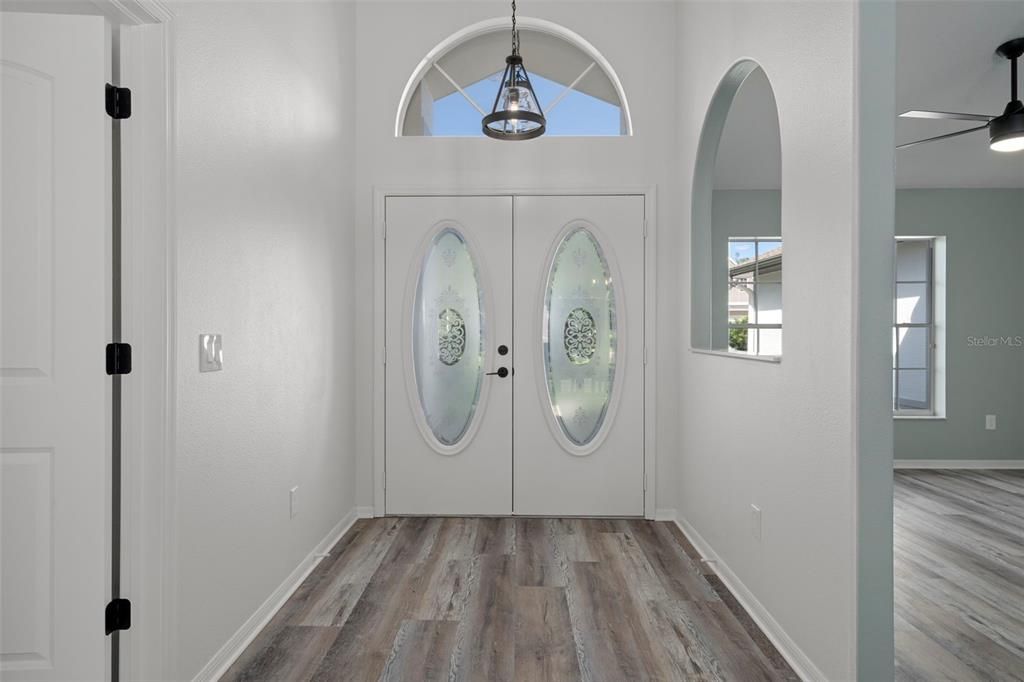 Activo con contrato: $500,000 (4 camas, 3 baños, 2369 Pies cuadrados)