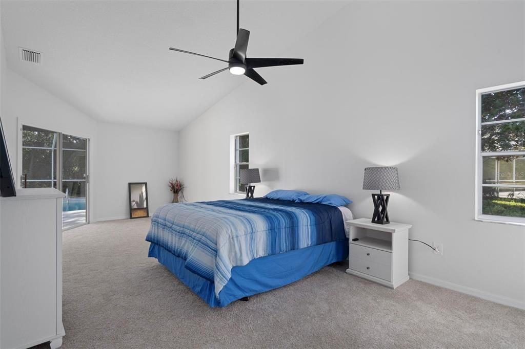 Activo con contrato: $500,000 (4 camas, 3 baños, 2369 Pies cuadrados)