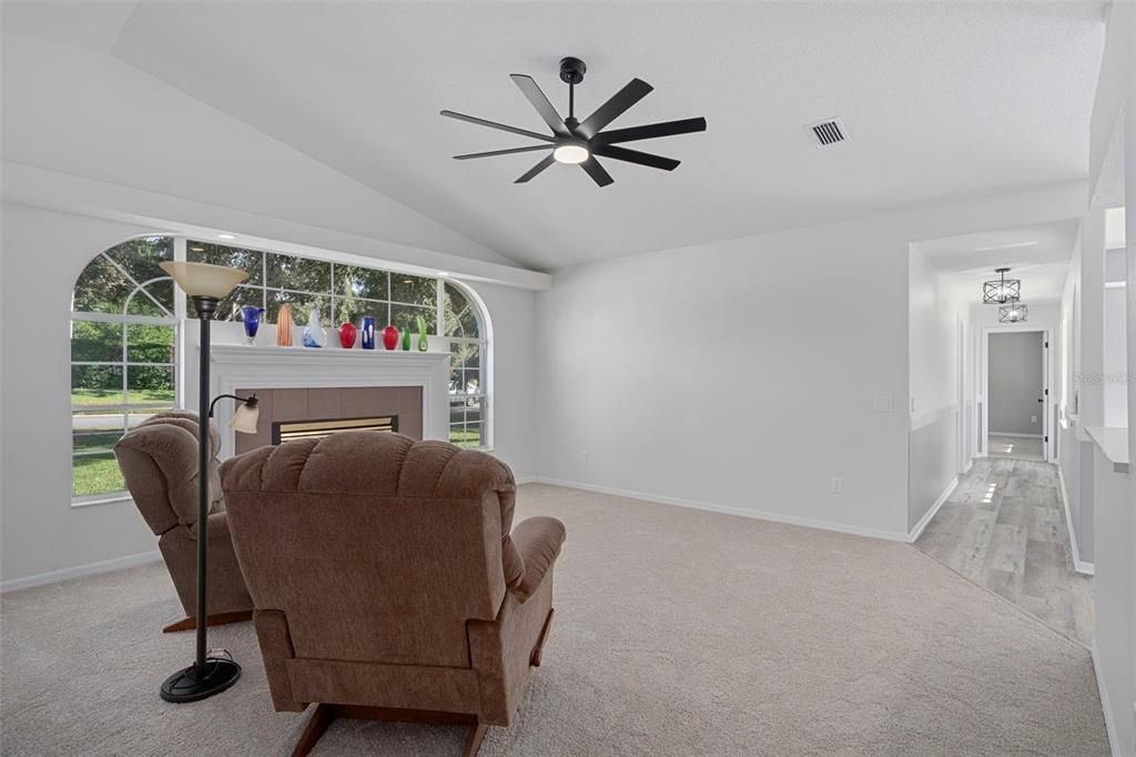 Activo con contrato: $500,000 (4 camas, 3 baños, 2369 Pies cuadrados)