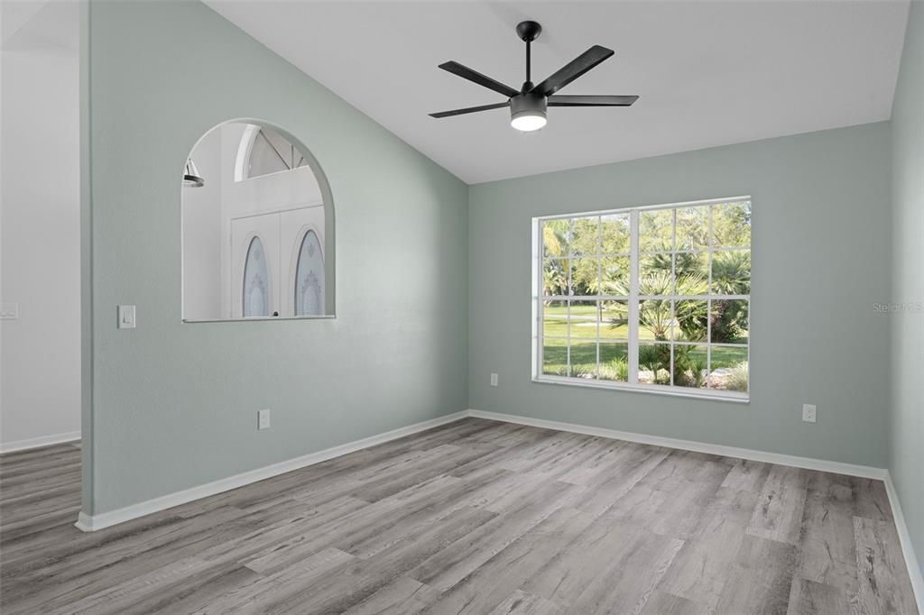 Activo con contrato: $500,000 (4 camas, 3 baños, 2369 Pies cuadrados)