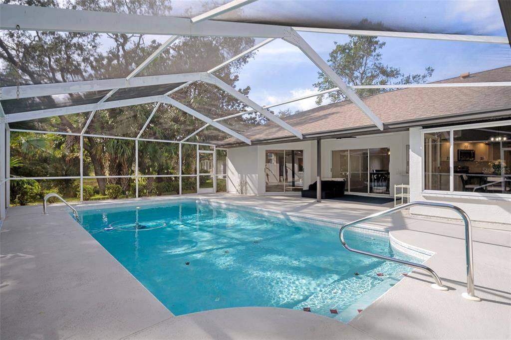 Activo con contrato: $500,000 (4 camas, 3 baños, 2369 Pies cuadrados)