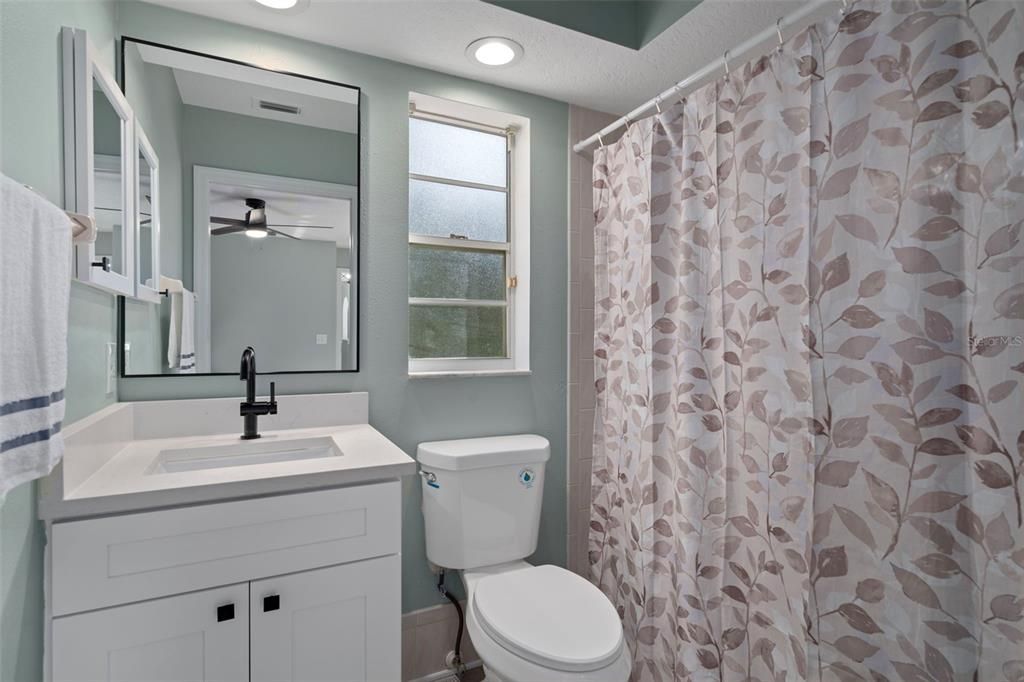 Activo con contrato: $500,000 (4 camas, 3 baños, 2369 Pies cuadrados)