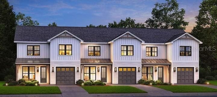 На продажу: $425,000 (1.28 acres)