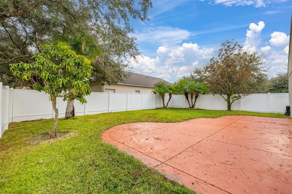 合同活跃: $425,000 (3 贝兹, 2 浴室, 1571 平方英尺)