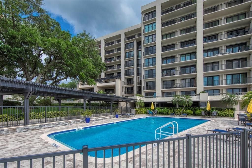 For Sale: $648,000 (2 beds, 2 baths, 1403 Square Feet)