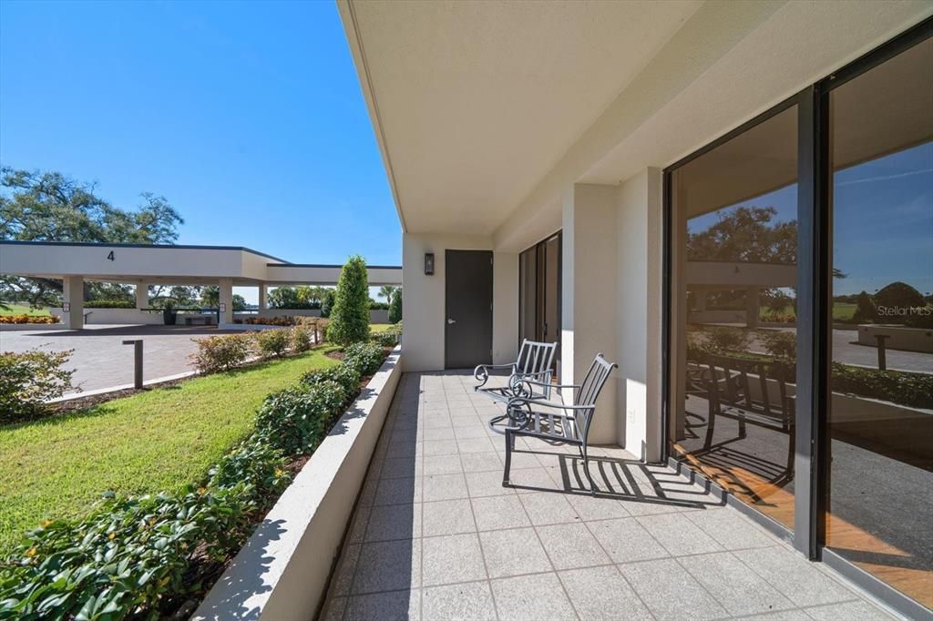 For Sale: $648,000 (2 beds, 2 baths, 1403 Square Feet)