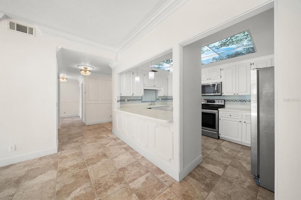 For Sale: $648,000 (2 beds, 2 baths, 1403 Square Feet)