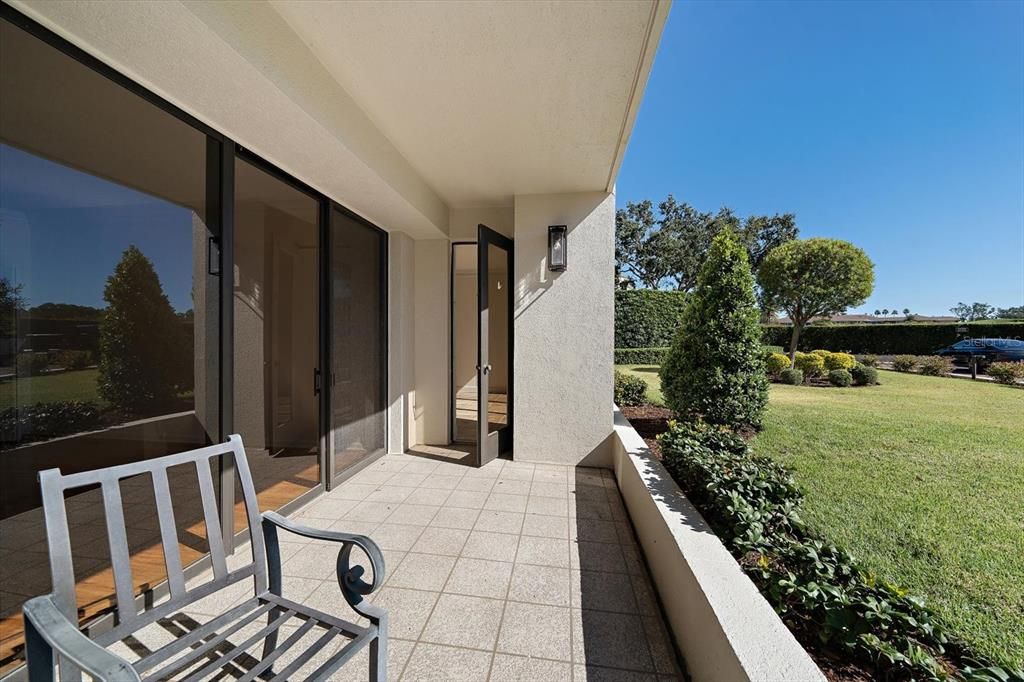 For Sale: $648,000 (2 beds, 2 baths, 1403 Square Feet)