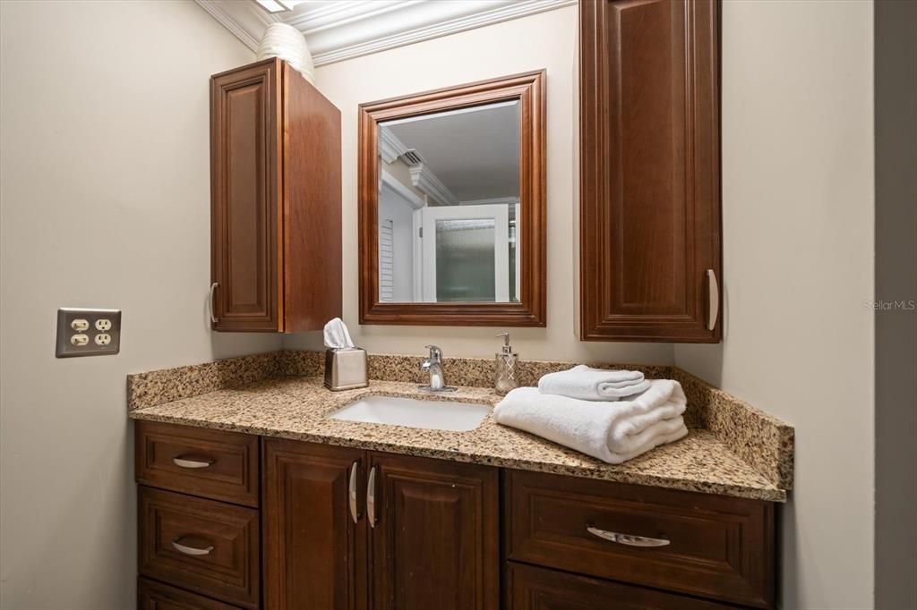 For Sale: $648,000 (2 beds, 2 baths, 1403 Square Feet)