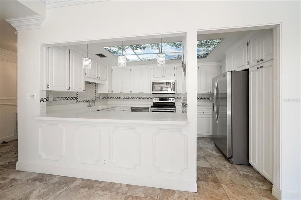 For Sale: $648,000 (2 beds, 2 baths, 1403 Square Feet)