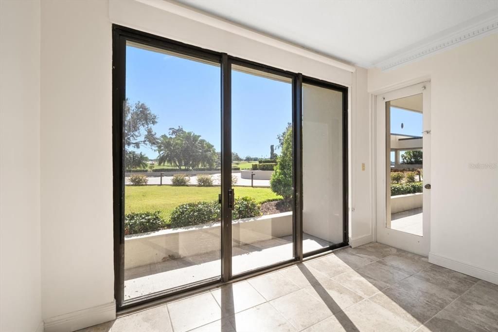 For Sale: $648,000 (2 beds, 2 baths, 1403 Square Feet)