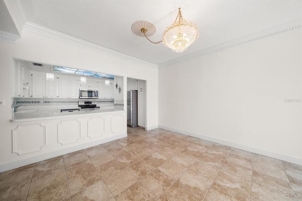 For Sale: $648,000 (2 beds, 2 baths, 1403 Square Feet)