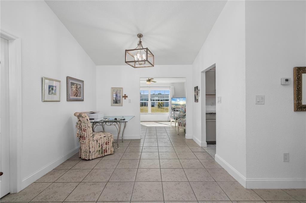 For Sale: $295,000 (2 beds, 2 baths, 1299 Square Feet)