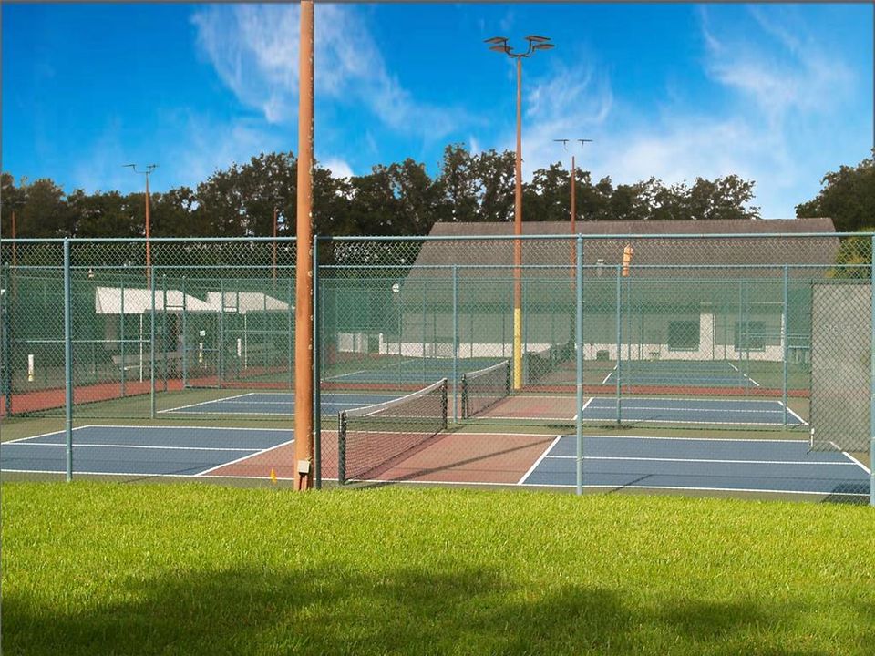 На продажу: $275,000 (2 спален, 2 ванн, 1433 Квадратных фут)