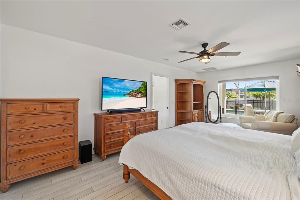 For Sale: $625,000 (3 beds, 2 baths, 2202 Square Feet)