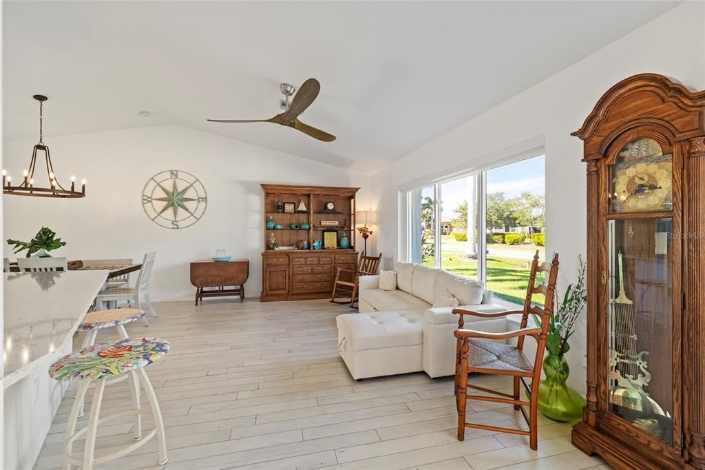 For Sale: $625,000 (3 beds, 2 baths, 2202 Square Feet)