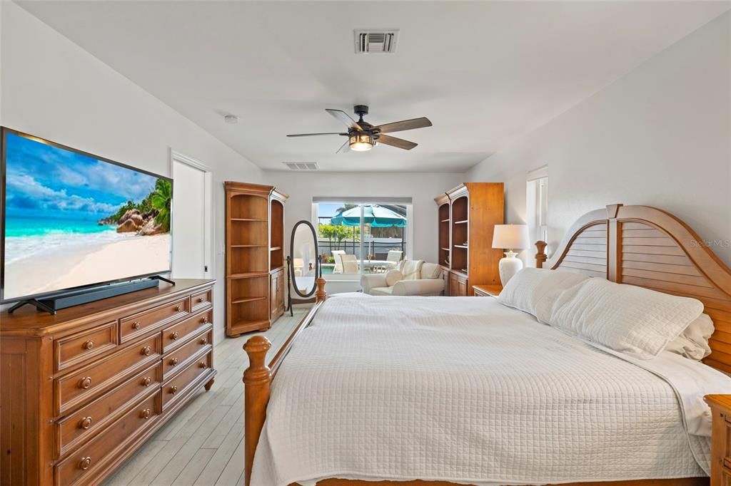 For Sale: $625,000 (3 beds, 2 baths, 2202 Square Feet)