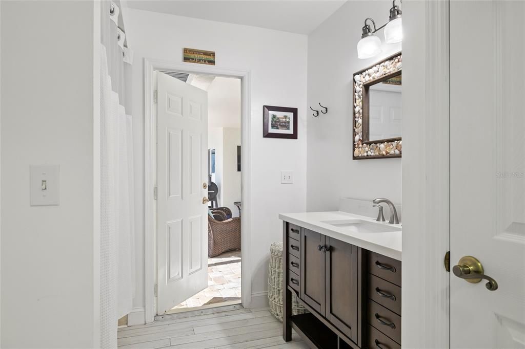 For Sale: $625,000 (3 beds, 2 baths, 2202 Square Feet)