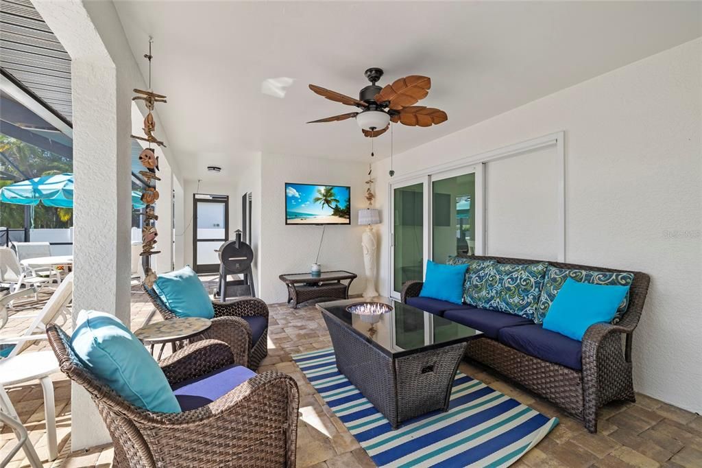 For Sale: $625,000 (3 beds, 2 baths, 2202 Square Feet)