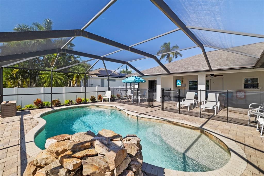 For Sale: $625,000 (3 beds, 2 baths, 2202 Square Feet)