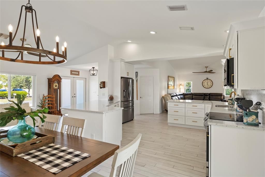 For Sale: $625,000 (3 beds, 2 baths, 2202 Square Feet)