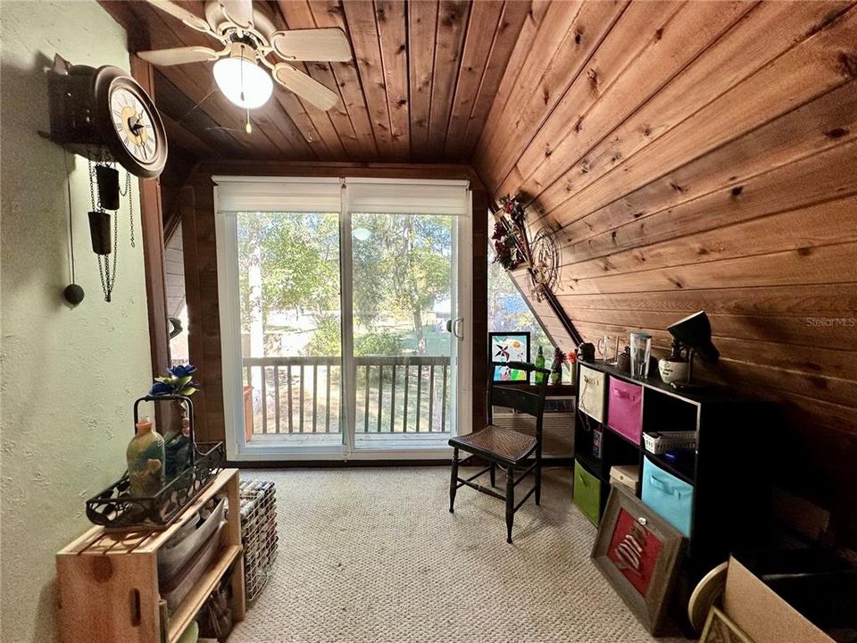 На продажу: $250,000 (2 спален, 1 ванн, 1256 Квадратных фут)