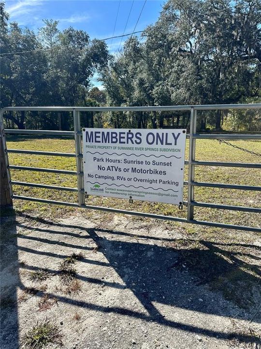 На продажу: $250,000 (2 спален, 1 ванн, 1256 Квадратных фут)