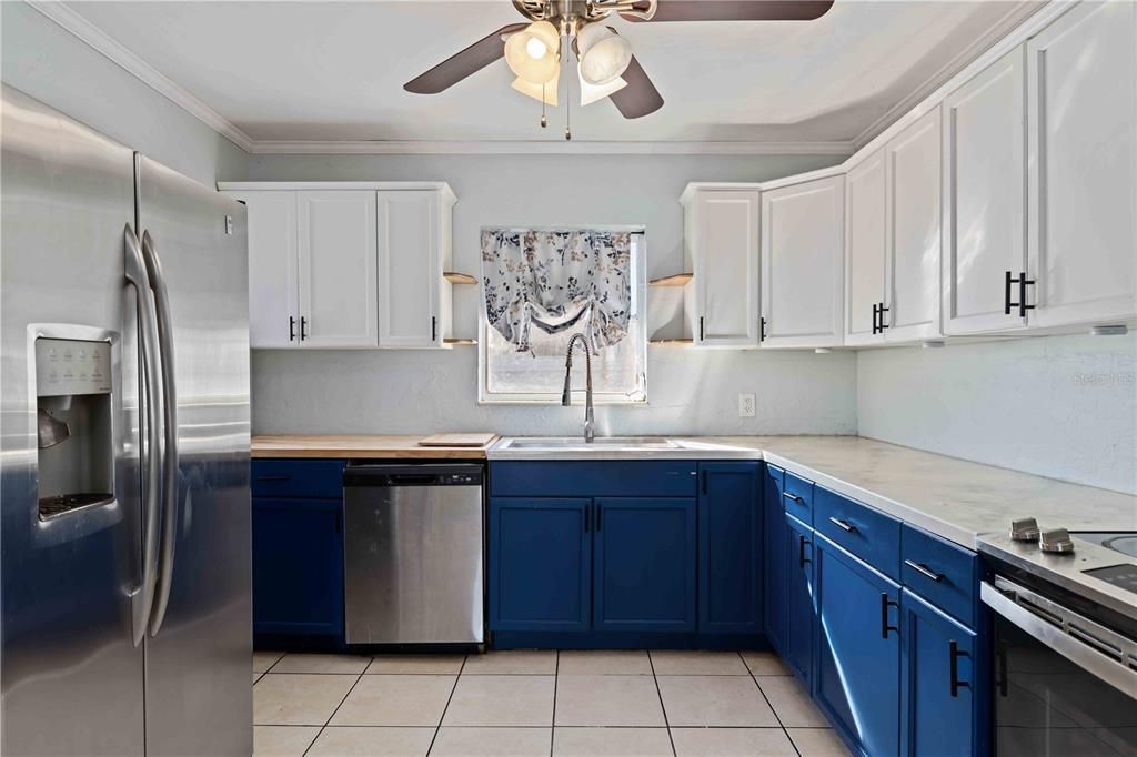 For Sale: $299,999 (3 beds, 1 baths, 1172 Square Feet)