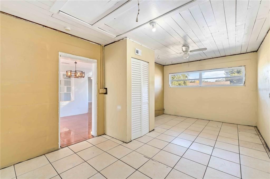 En Venta: $294,000 (3 camas, 1 baños, 1172 Pies cuadrados)