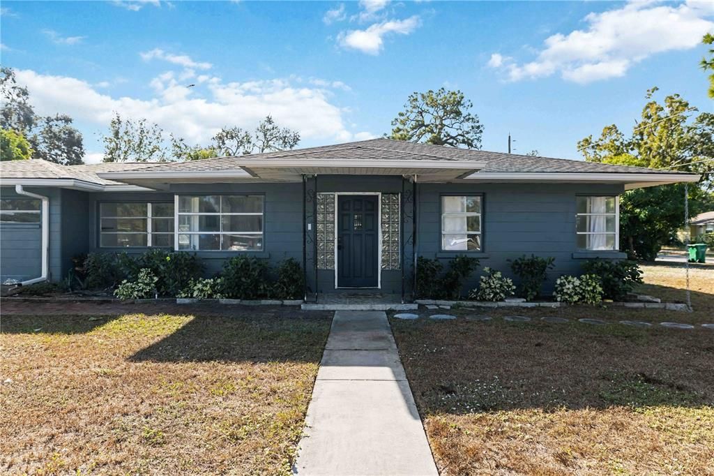 For Sale: $299,999 (3 beds, 1 baths, 1172 Square Feet)