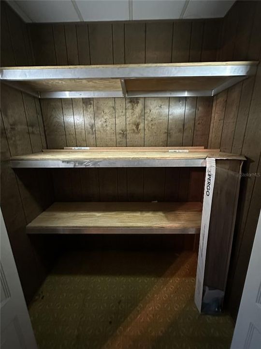 合同活跃: $124,900 (3 贝兹, 2 浴室, 1338 平方英尺)