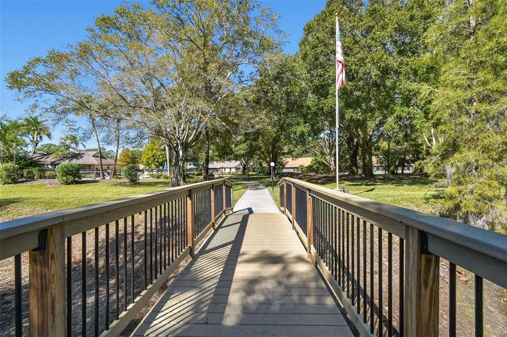 Active With Contract: $359,900 (2 beds, 2 baths, 1099 Square Feet)