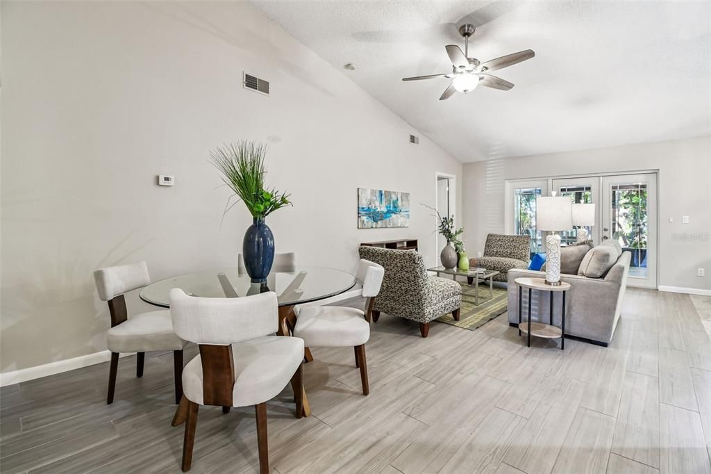 Active With Contract: $359,900 (2 beds, 2 baths, 1099 Square Feet)