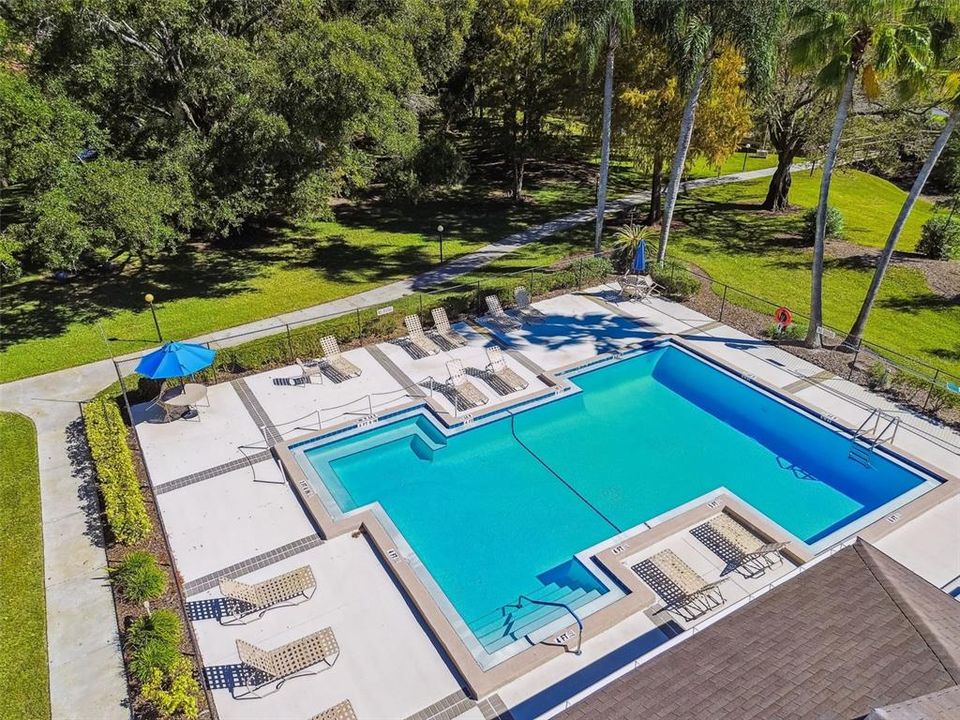 Active With Contract: $359,900 (2 beds, 2 baths, 1099 Square Feet)