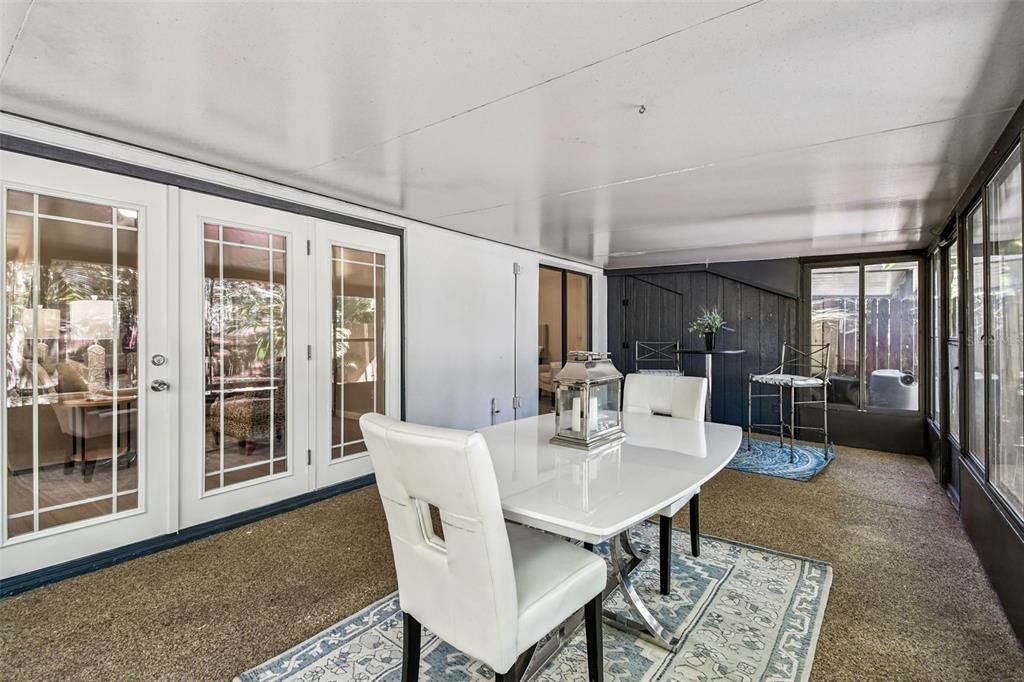 Active With Contract: $359,900 (2 beds, 2 baths, 1099 Square Feet)