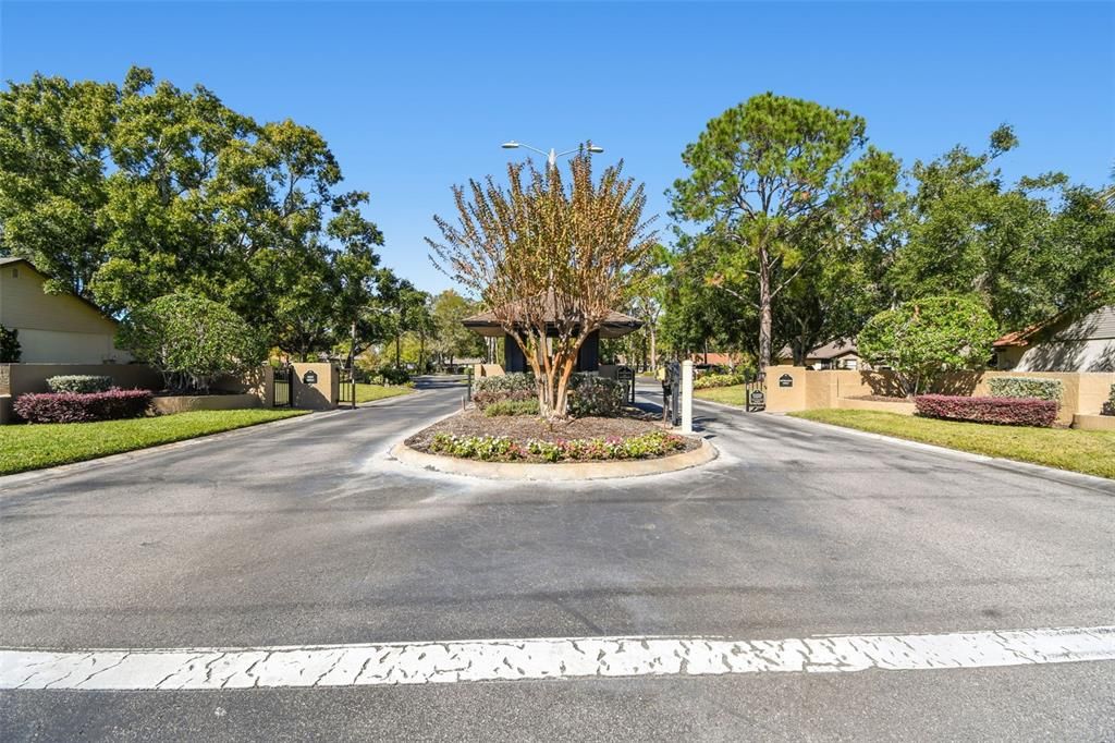 Active With Contract: $359,900 (2 beds, 2 baths, 1099 Square Feet)