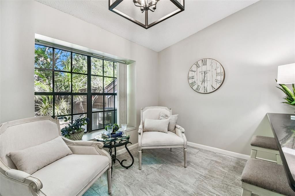 Active With Contract: $359,900 (2 beds, 2 baths, 1099 Square Feet)
