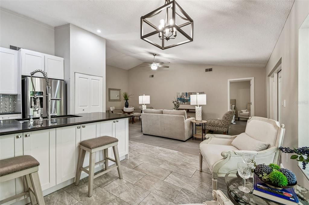 Active With Contract: $359,900 (2 beds, 2 baths, 1099 Square Feet)