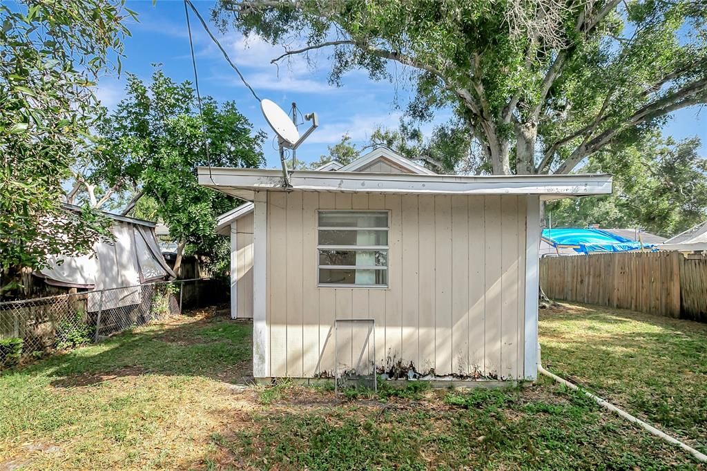 Active With Contract: $149,750 (1 beds, 1 baths, 680 Square Feet)