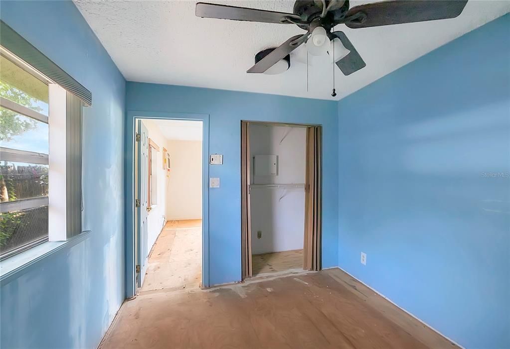 Active With Contract: $149,750 (1 beds, 1 baths, 680 Square Feet)