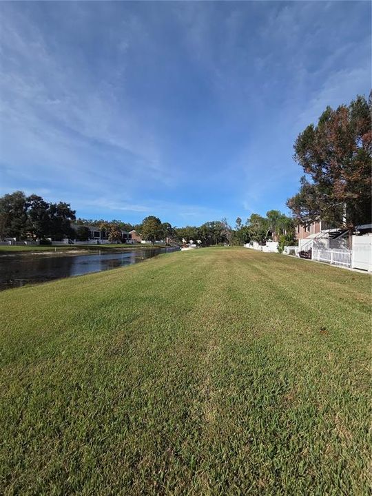 For Sale: $179,900 (2 beds, 1 baths, 877 Square Feet)